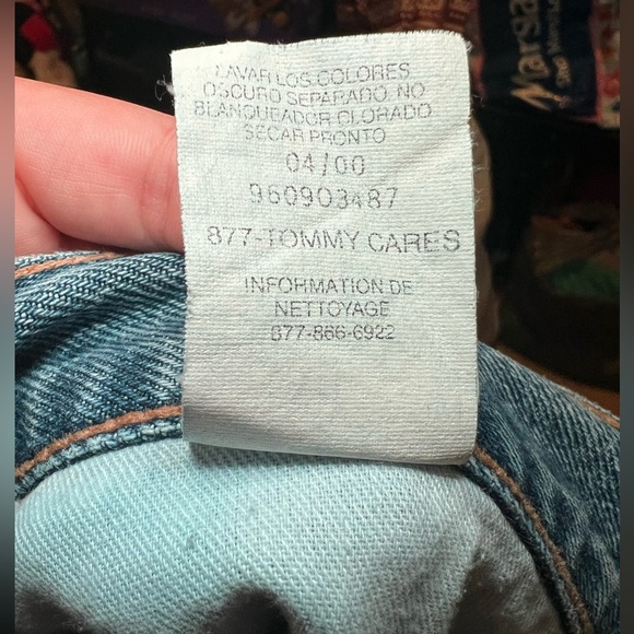 Vintage Tommy Hilfiger Men's Blue Jeans Size 34x32 - Picture 8 of 8